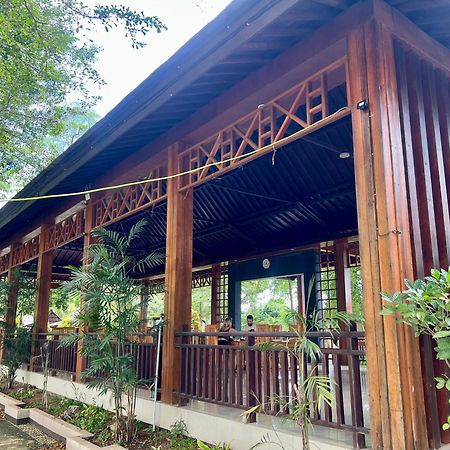 Pohon Purba Resort & Restaurant Labuhan Pandan Eksteriør bilde