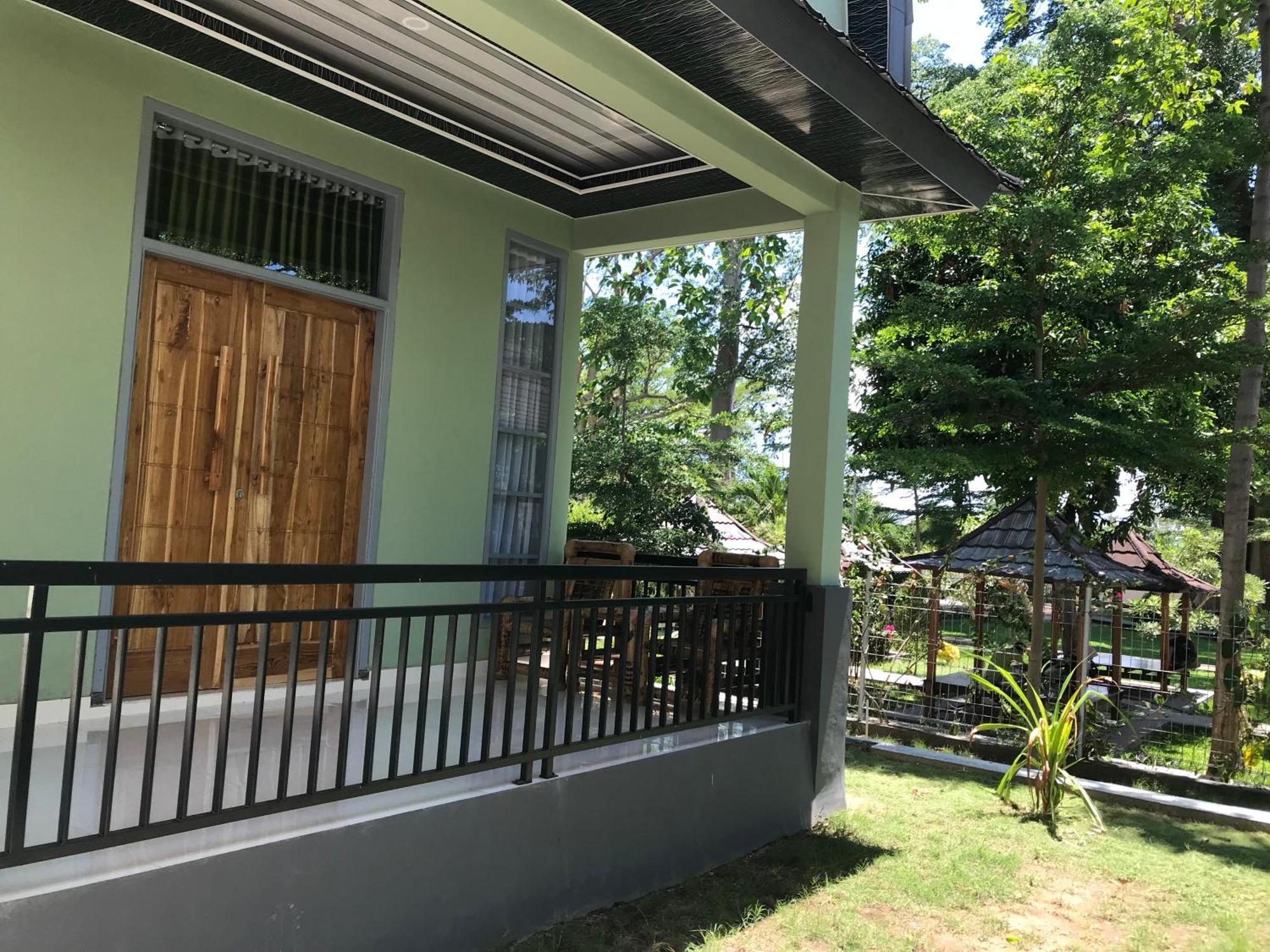Pohon Purba Resort & Restaurant Labuhan Pandan Eksteriør bilde