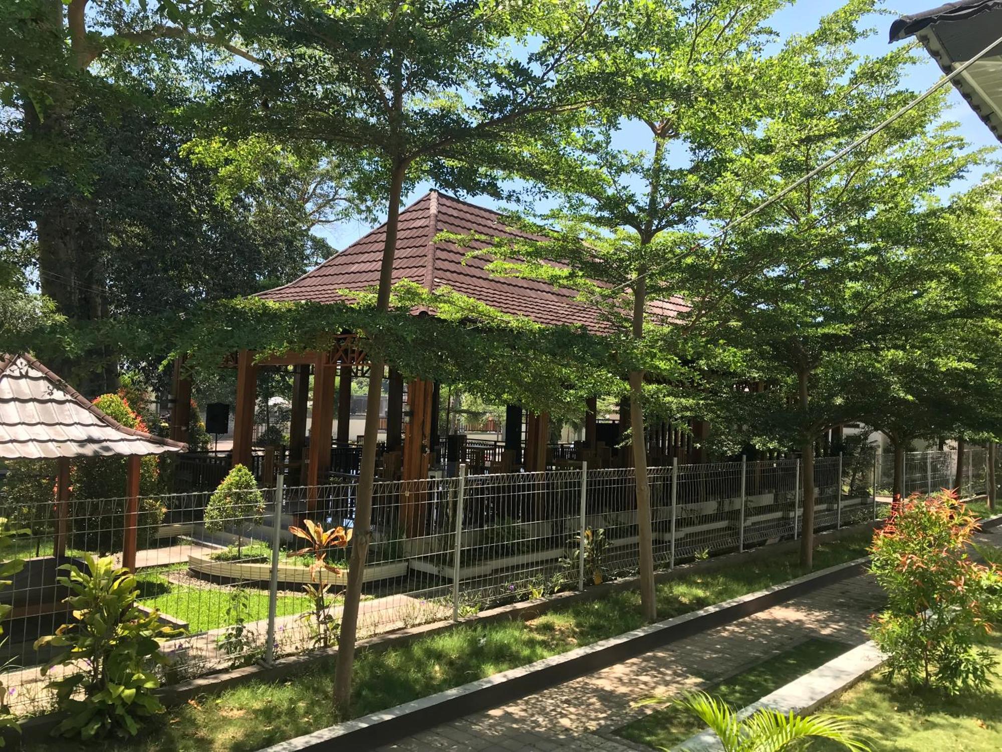 Pohon Purba Resort & Restaurant Labuhan Pandan Eksteriør bilde
