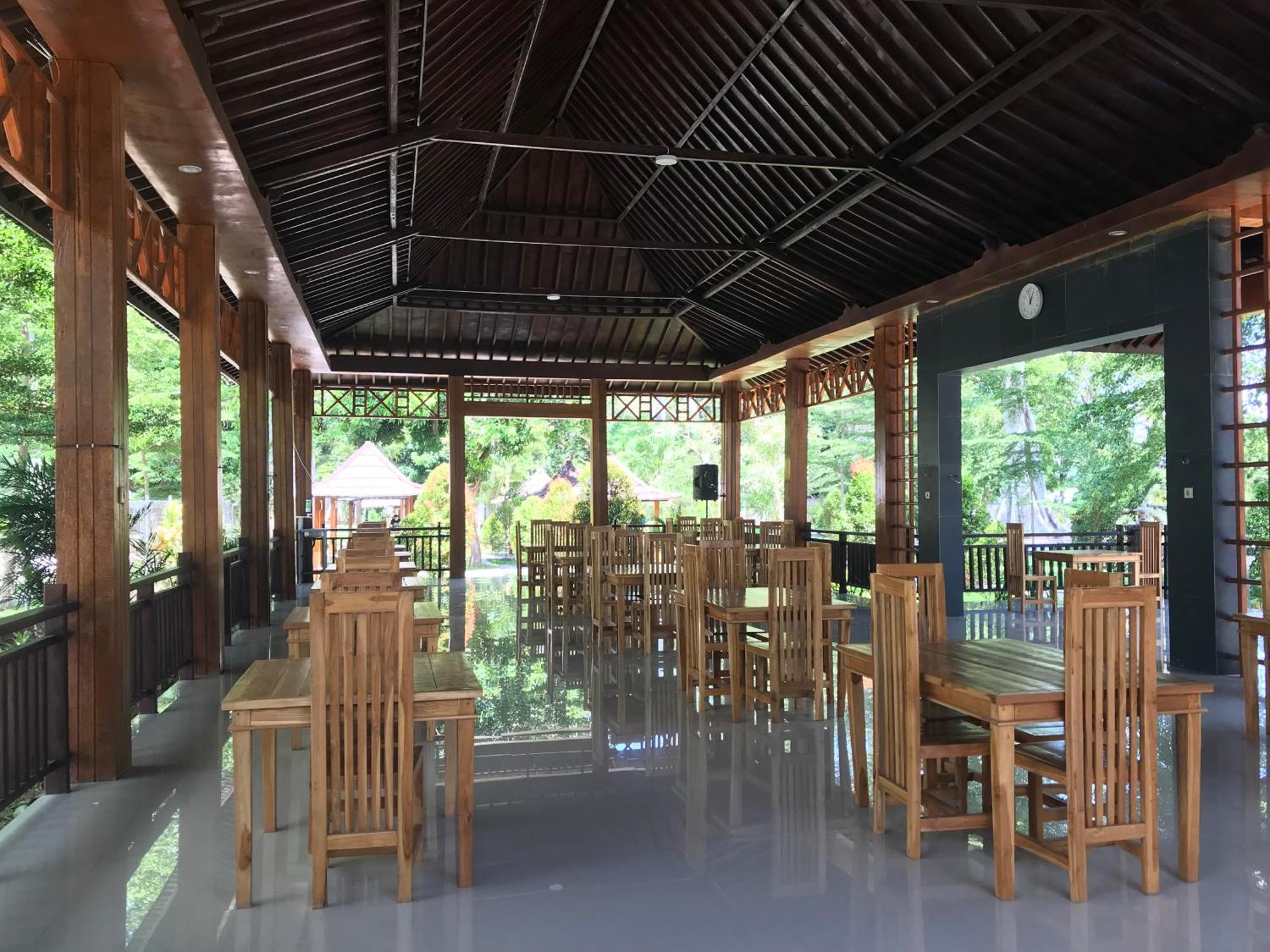 Pohon Purba Resort & Restaurant Labuhan Pandan Eksteriør bilde