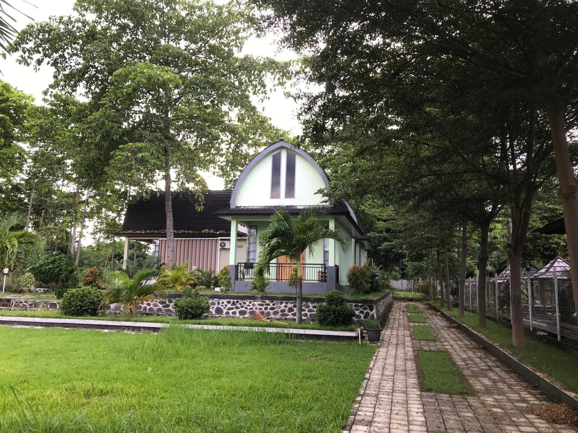 Pohon Purba Resort & Restaurant Labuhan Pandan Eksteriør bilde