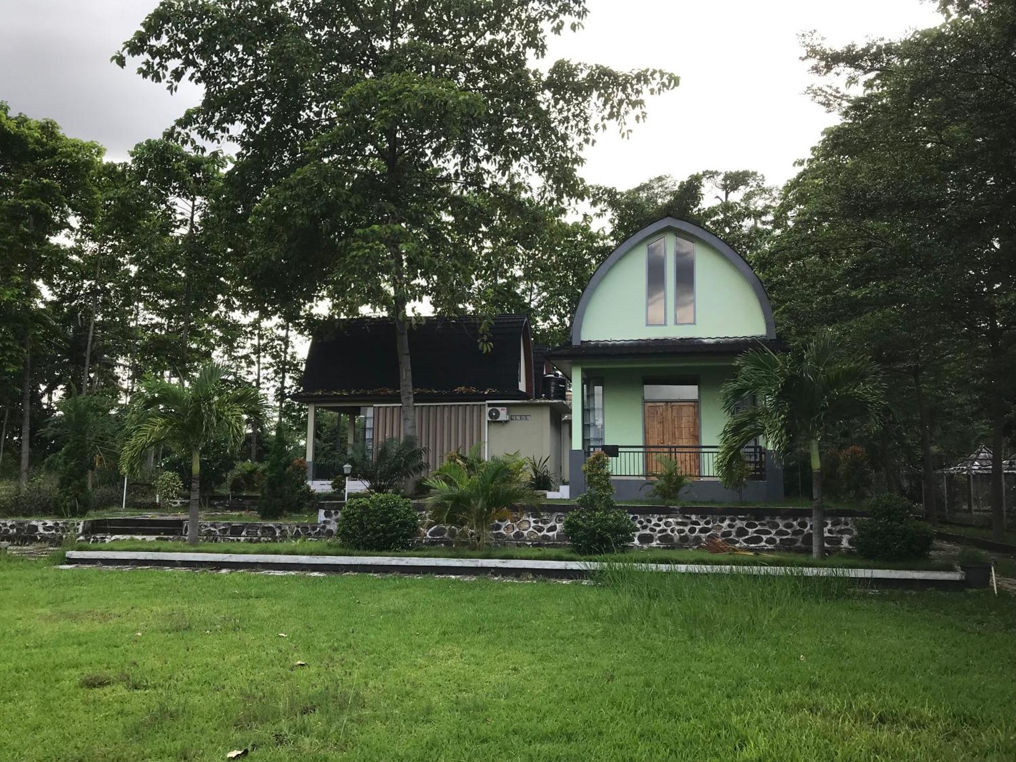 Pohon Purba Resort & Restaurant Labuhan Pandan Eksteriør bilde