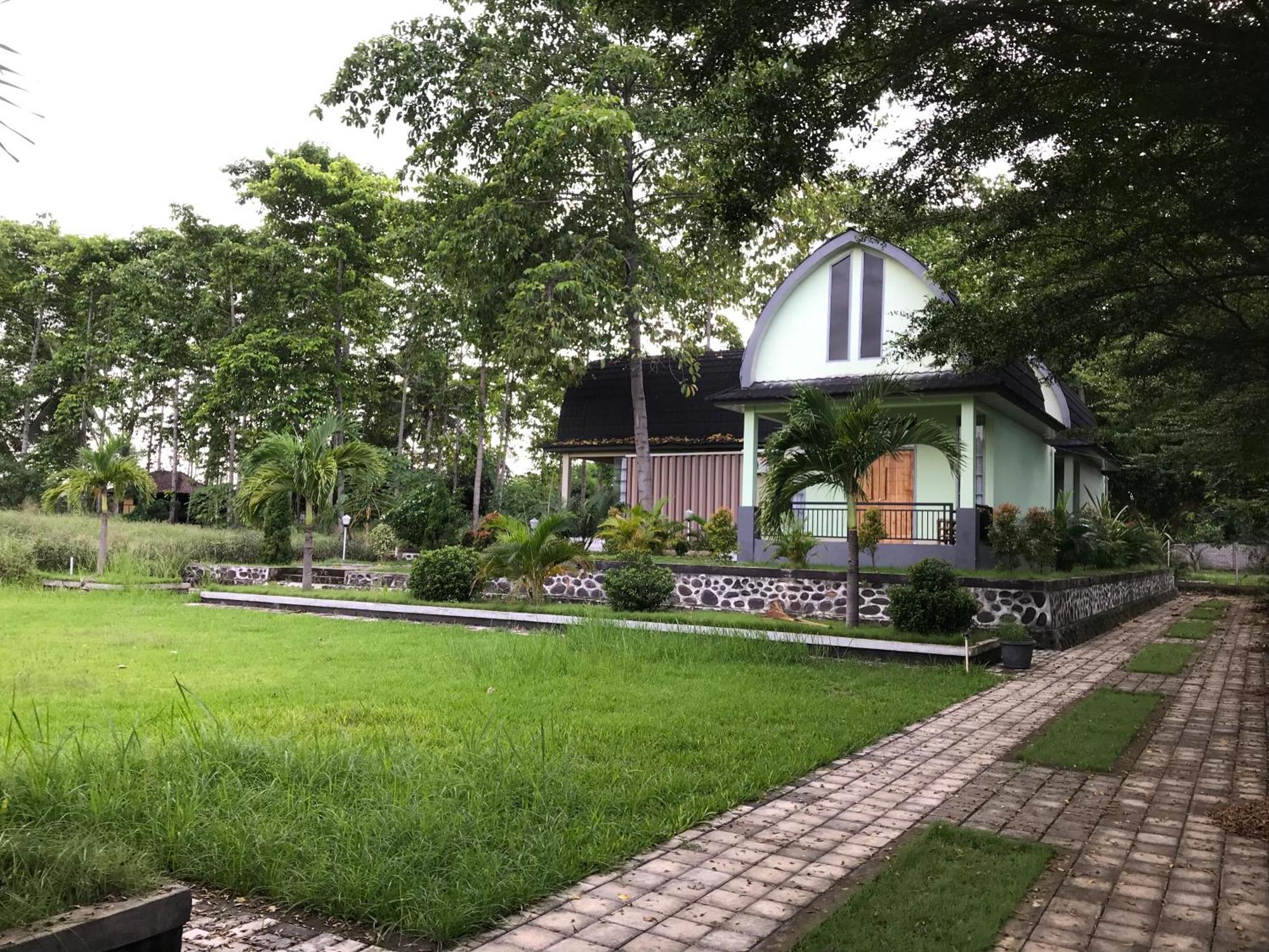 Pohon Purba Resort & Restaurant Labuhan Pandan Eksteriør bilde